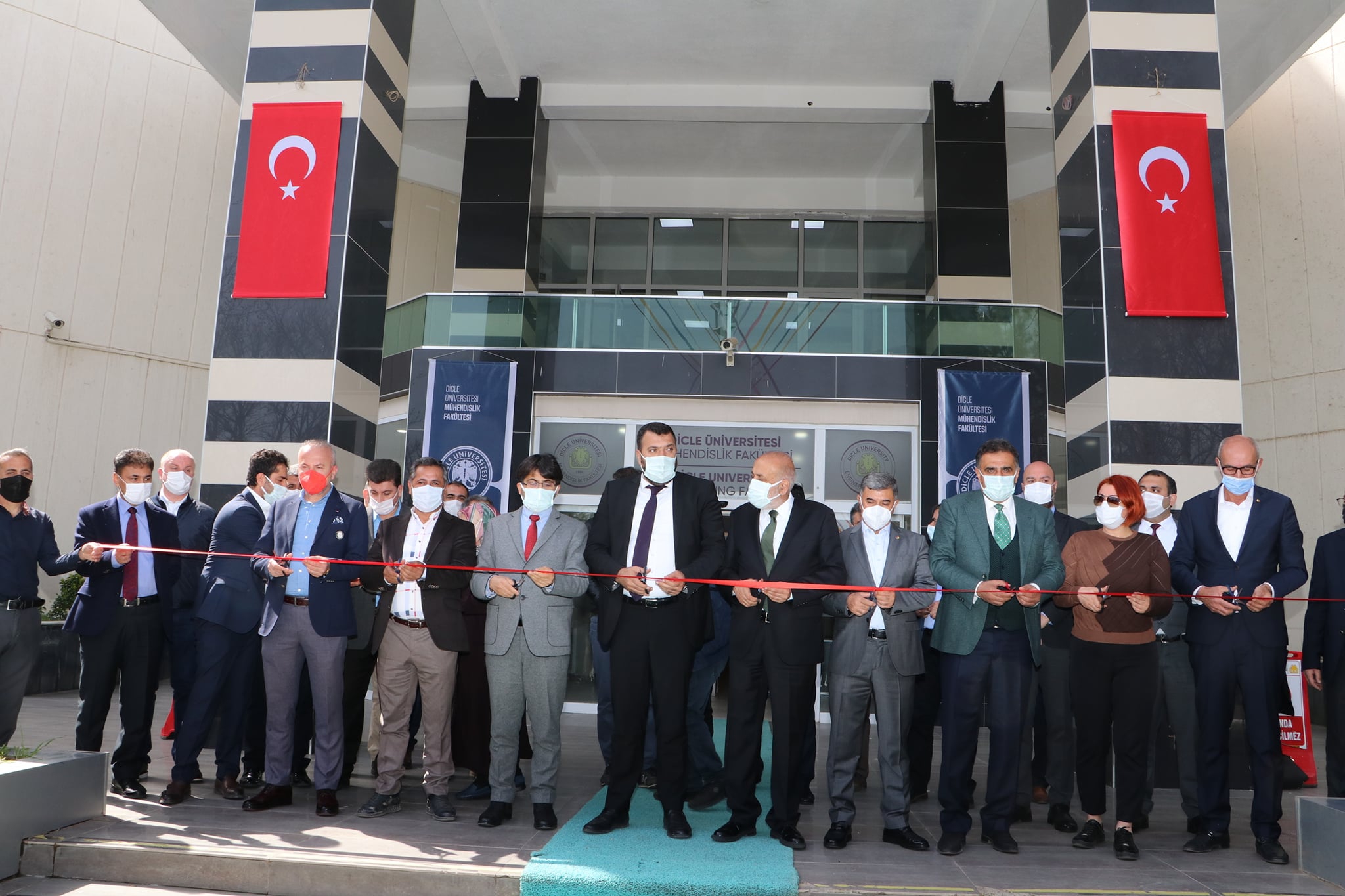 DÜ'de Diyarbakır OSB iletişim ofisi açıldı
