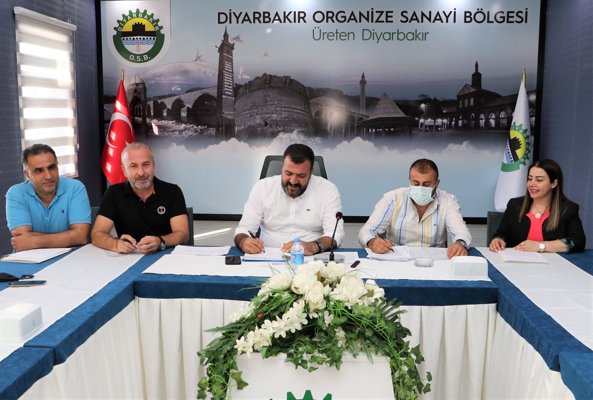 Diyarbakır Organize Sanayi Bölgesi'ne  Çok Amaçlı Toplantı Salonu