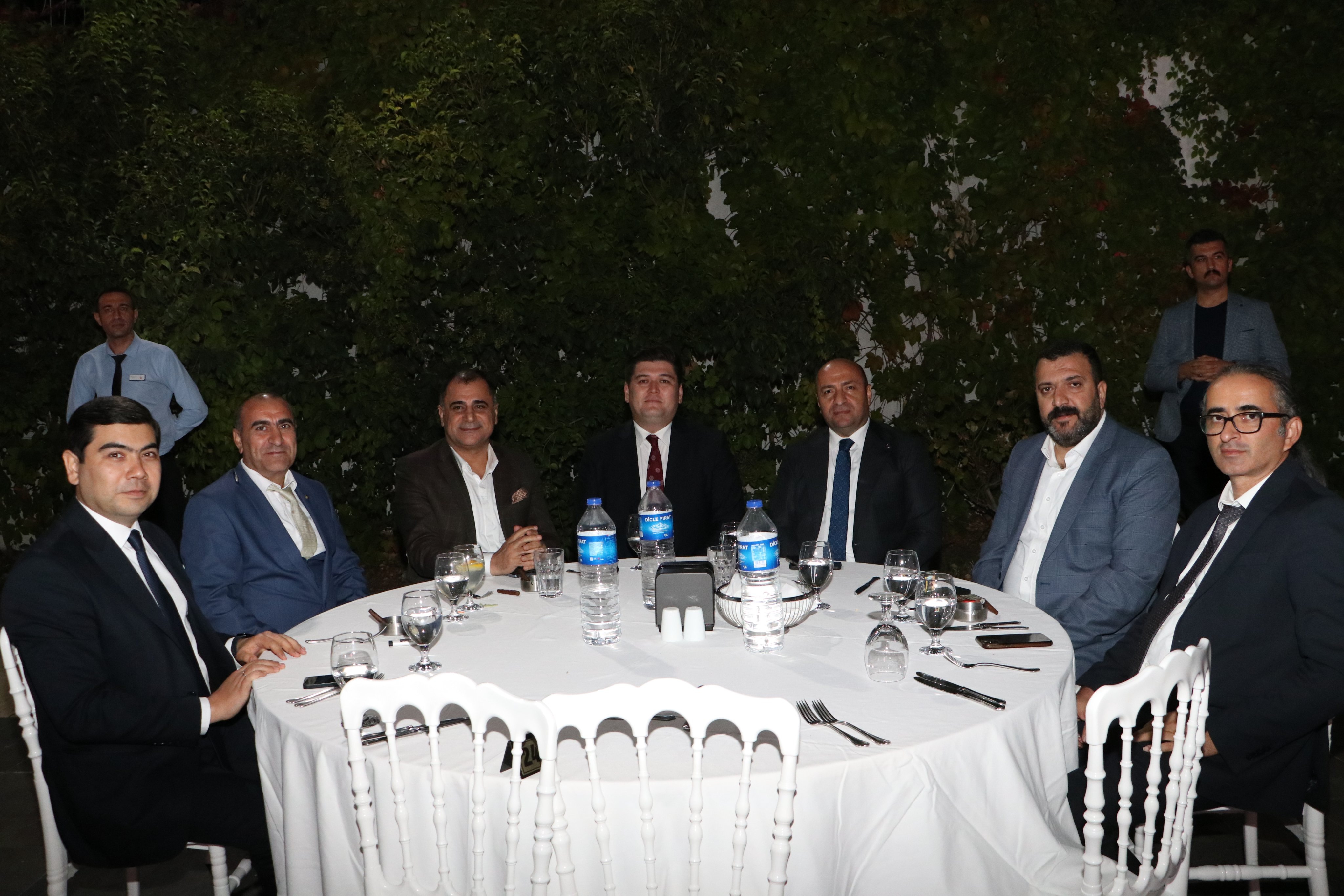 Yönetim Kurulu Başkanımız Mustafa Fidan ve Yönetim Kurulu Başkan Vekilimiz Felat Gökdemir,BKS Şirketler Grubu'nun düzenlediği Anadolu'nun Enleri ödül törenine katıldılar