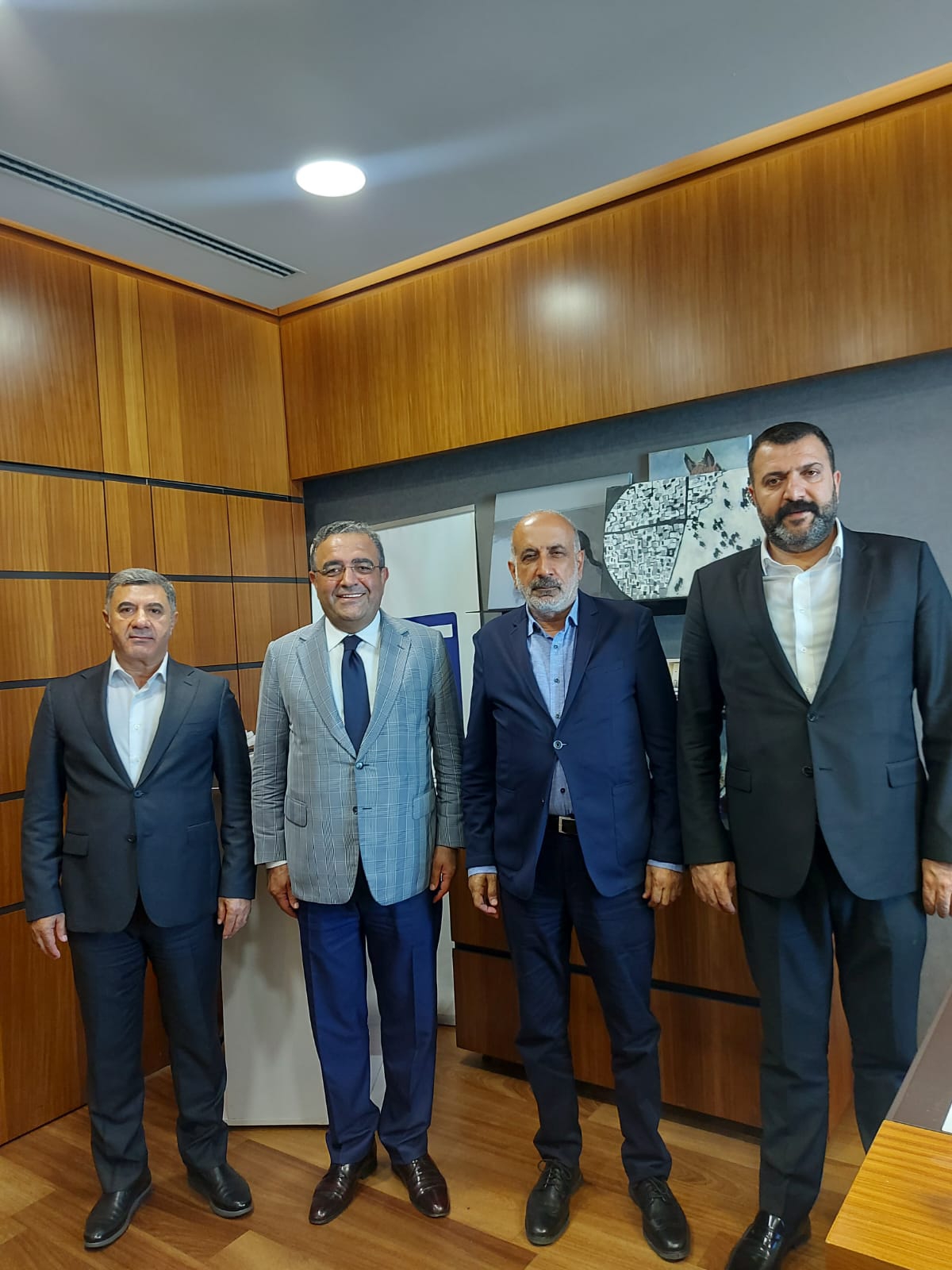 Diyarbakır Organize Sanayi Bölgesi Yönetim Kurulu Başkanımız Mustafa Fidan,CHP Diyarbakır Milletvekili M.Sezgin Tanrıkulu ilegörüştü.